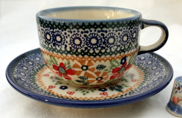 Bunzlauer Keramik Tasse mit Untertasse Dekor Cornelia